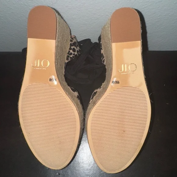 JLo Leopard Print Espadrille Wedge Sandals - Picture 9 of 9